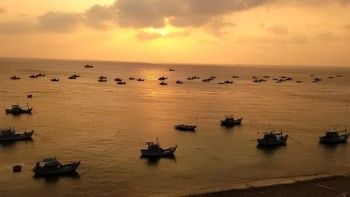 Cách xem thời tiết trước chuyến đi biển để hạn chế say sóng  